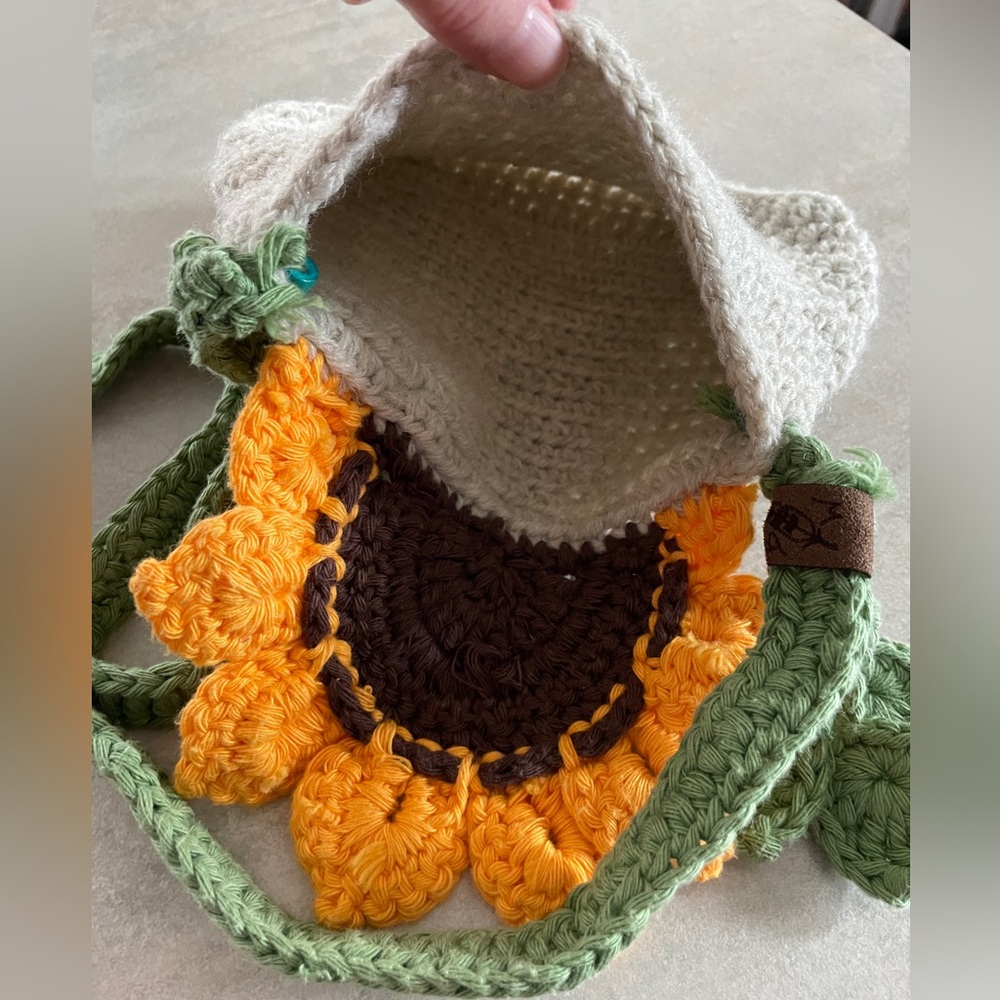 NEW Cute Handmade Crochet sunflower small shoulder bag purse pouch sling - Picture 3 of 4